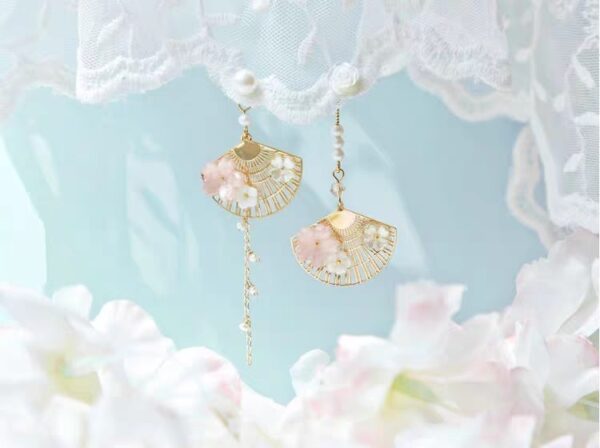 pink and gold japanese jewelry