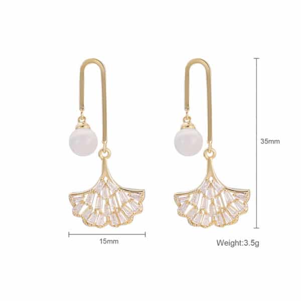 Chic Fan Earrings with White Pearls dimensions