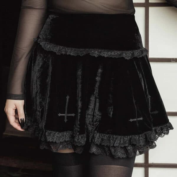 thick gothic skirt mini in black color