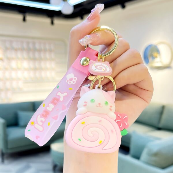 Cute Cat Keychain Pink Kawaii CakeyRoll™